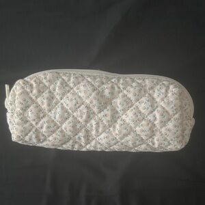 Floral Quilted Brandy Melville pouch